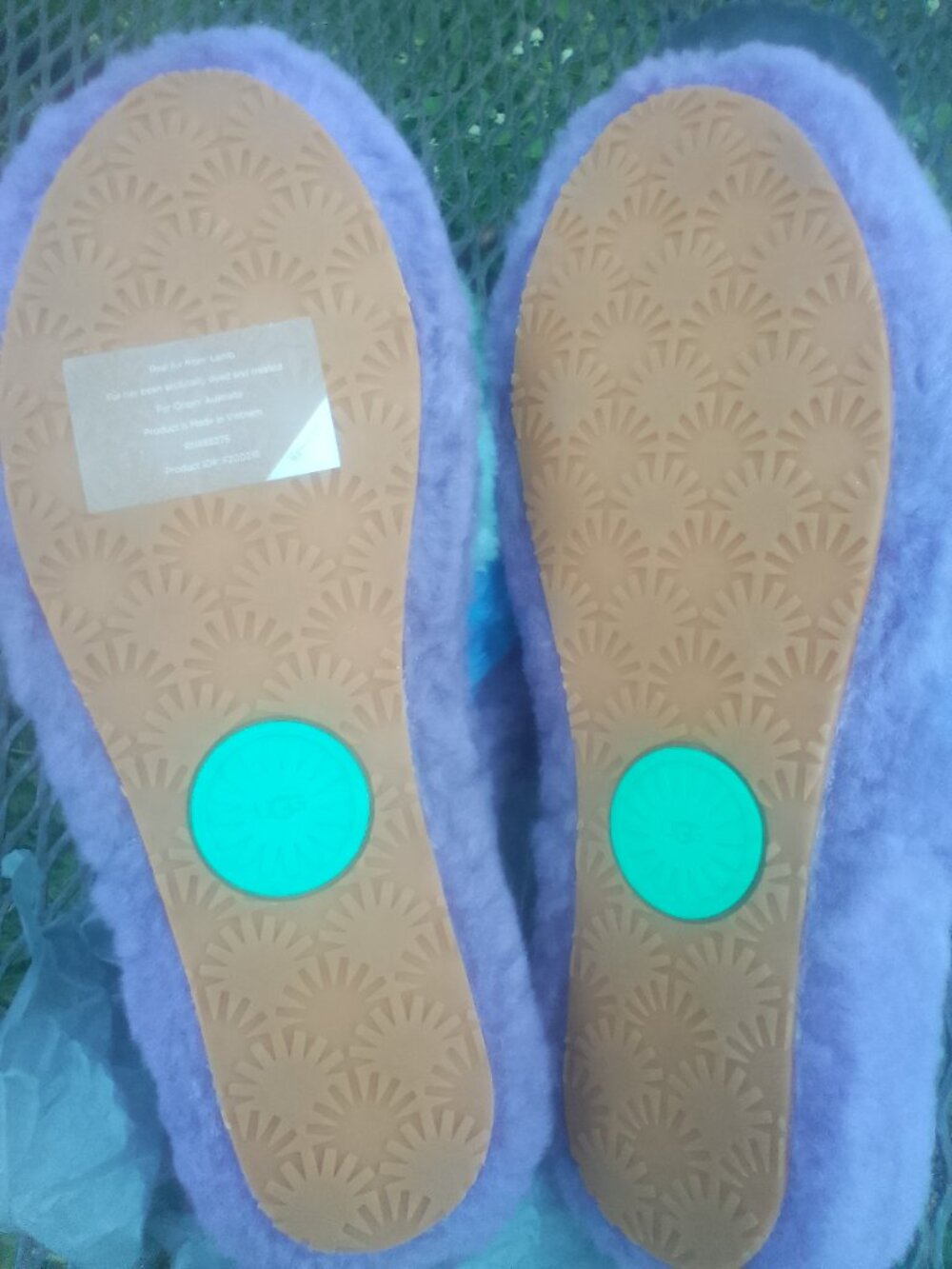 Uggs Slides - Picture 4 of 4